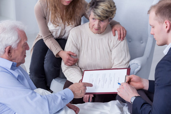 Hospice Care: What Are Advance Directives?